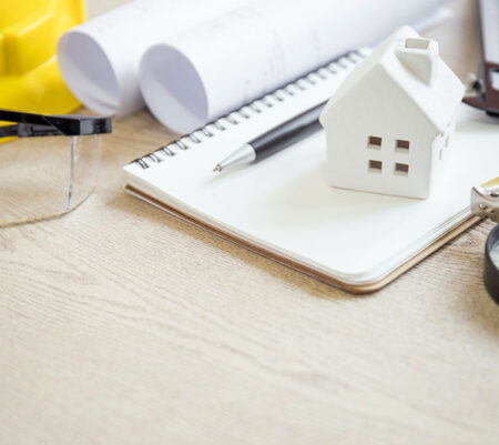 Normativa en España para casas de madera prefabricadas: requisitos legales y urbanísticos